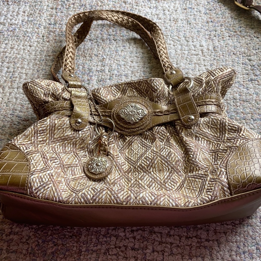 Bueno purse